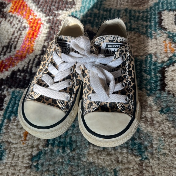 Toddler Cheetah Converse Size 5! EUC - Picture 5 of 5